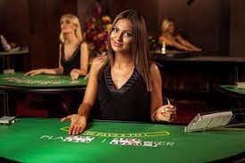 Aplikasi mobile pokermaya menampilkan meja roulette live dengan kontrol intuitif